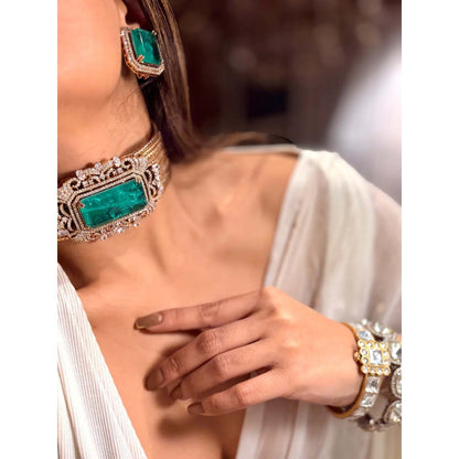 ILLUMINATE JEWELLERY Imperial Choker with Earrings