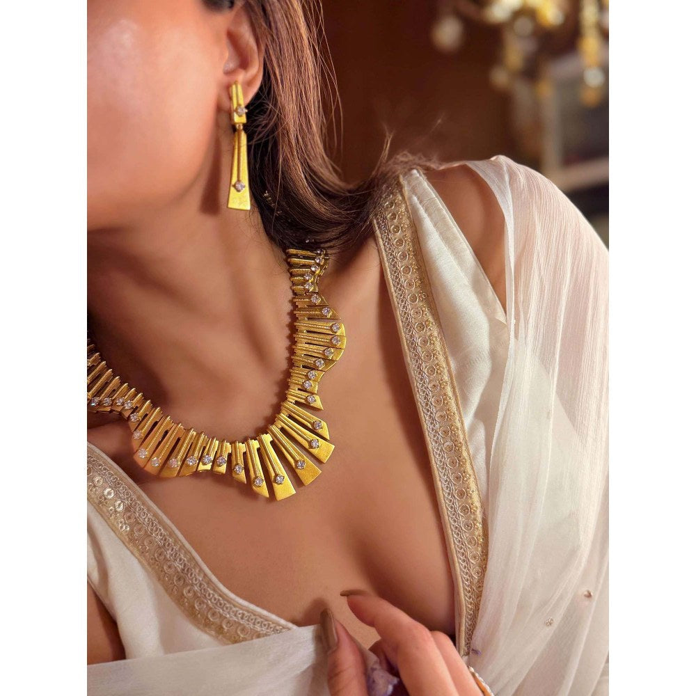 ILLUMINATE JEWELLERY Zora Necklace with Earrings