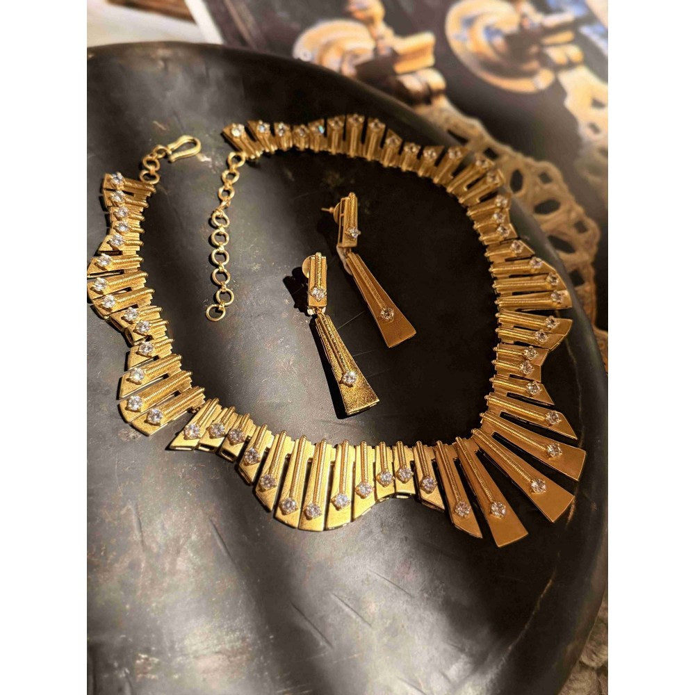 ILLUMINATE JEWELLERY Zora Necklace with Earrings