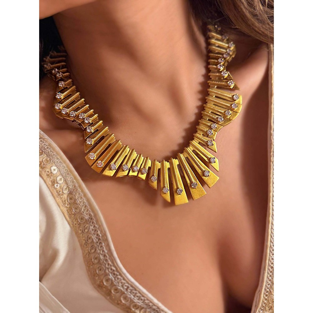 ILLUMINATE JEWELLERY Zora Necklace with Earrings