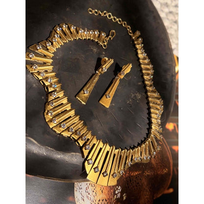 ILLUMINATE JEWELLERY Zora Necklace with Earrings