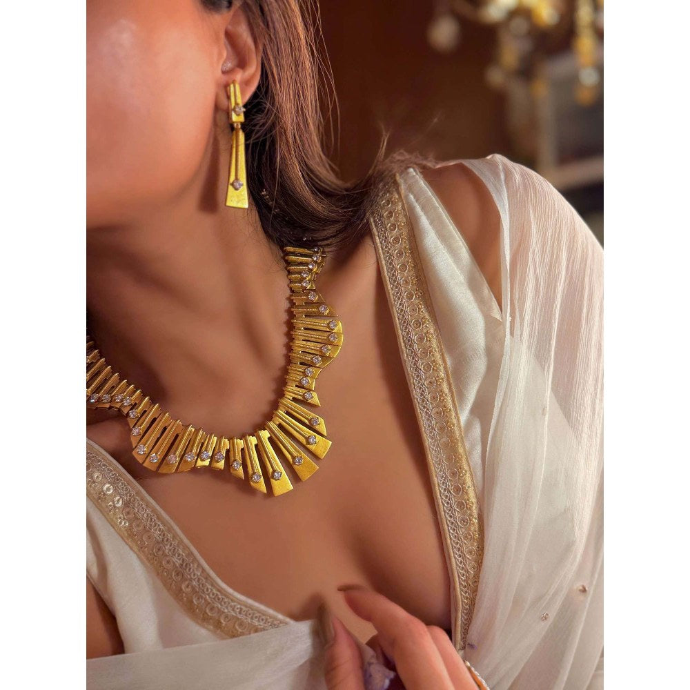 ILLUMINATE JEWELLERY Zora Necklace with Earrings