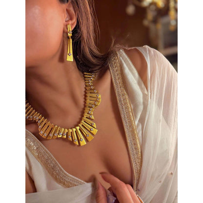 ILLUMINATE JEWELLERY Zora Necklace with Earrings