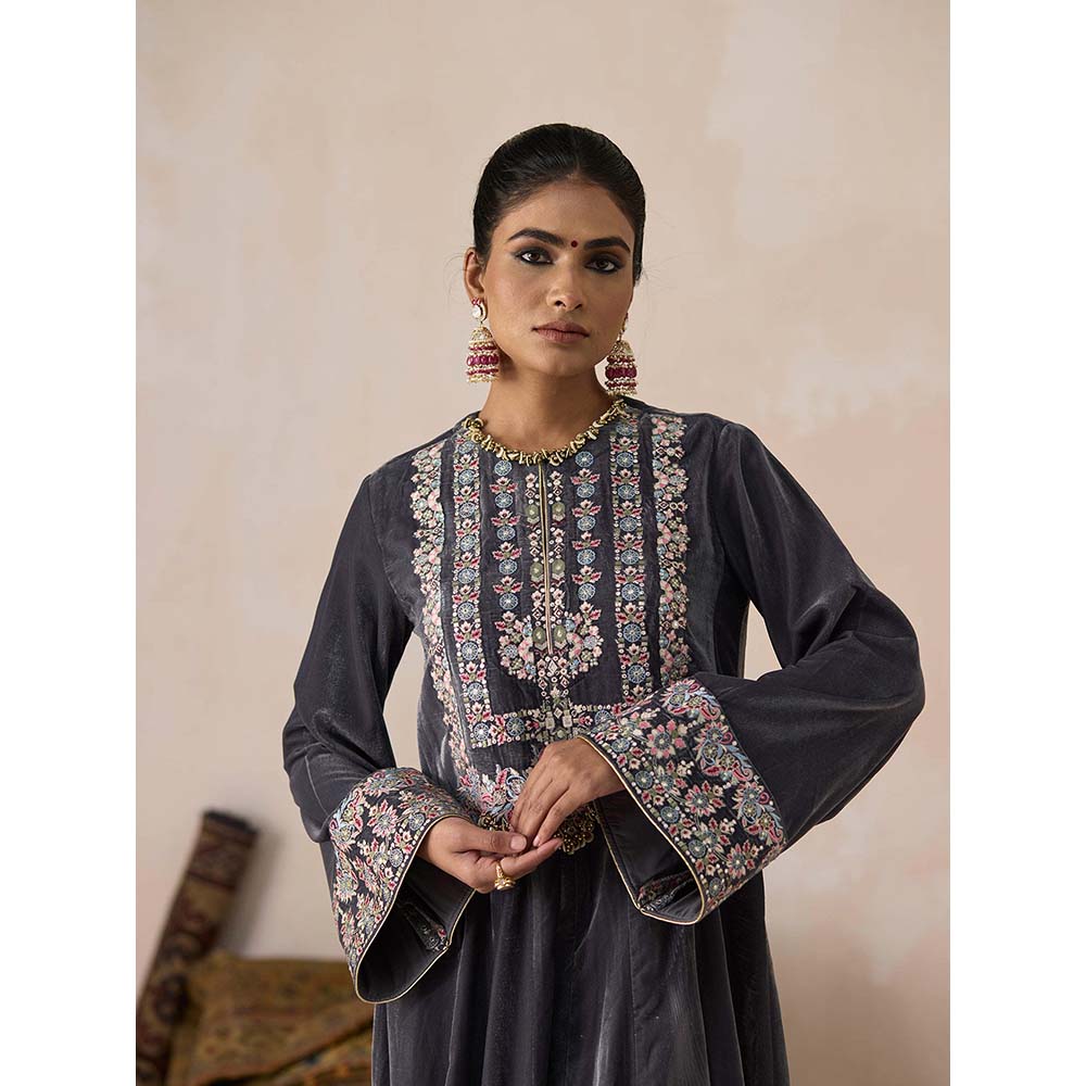 Inej Grey Kali Anarkali Kurta with Salwar (Set of 2)