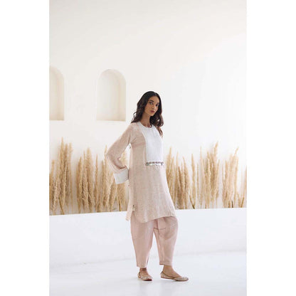 Inej Lakeer Beige Kashmiri Kurta with Pant (Set of 2)