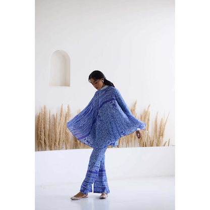 Inej Lakeer Blue Open Drape Cape Kurta with Pant (Set of 2)