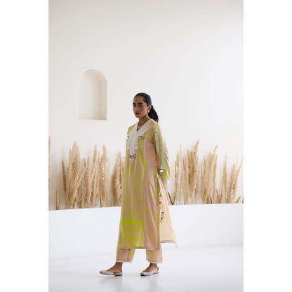 Inej Lakeer Yellow Straight Kurta with Pant (Set of 2)