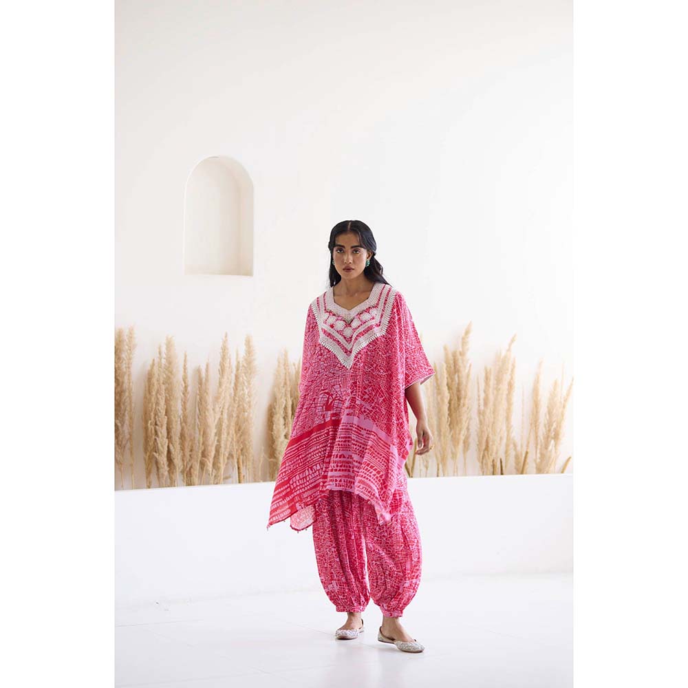 Inej Lakeer Pink Kaftan Pink Kaftan Kurta with Pant (Set of 2)