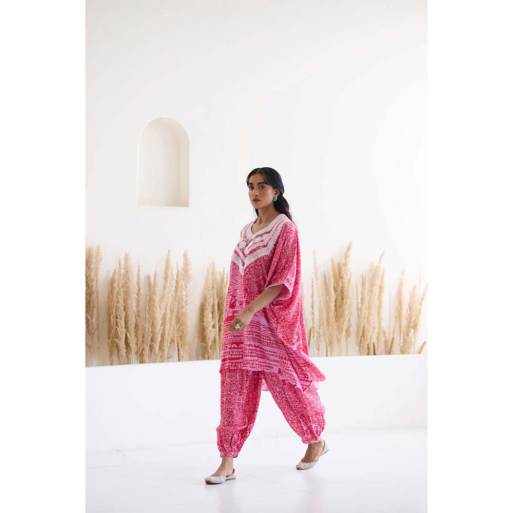Inej Lakeer Pink Kaftan Pink Kaftan Kurta with Pant (Set of 2)