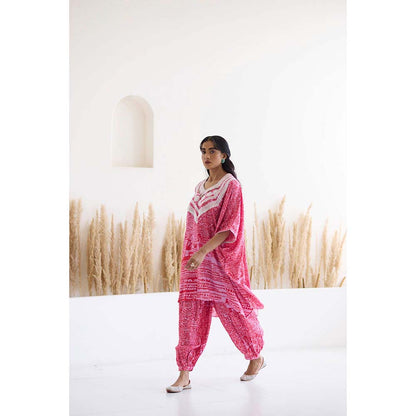 Inej Lakeer Pink Kaftan Pink Kaftan Kurta with Pant (Set of 2)