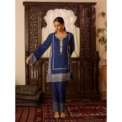 Inej Leher Navy Blue Kashmiri Kurta with Pant (Set of 2)