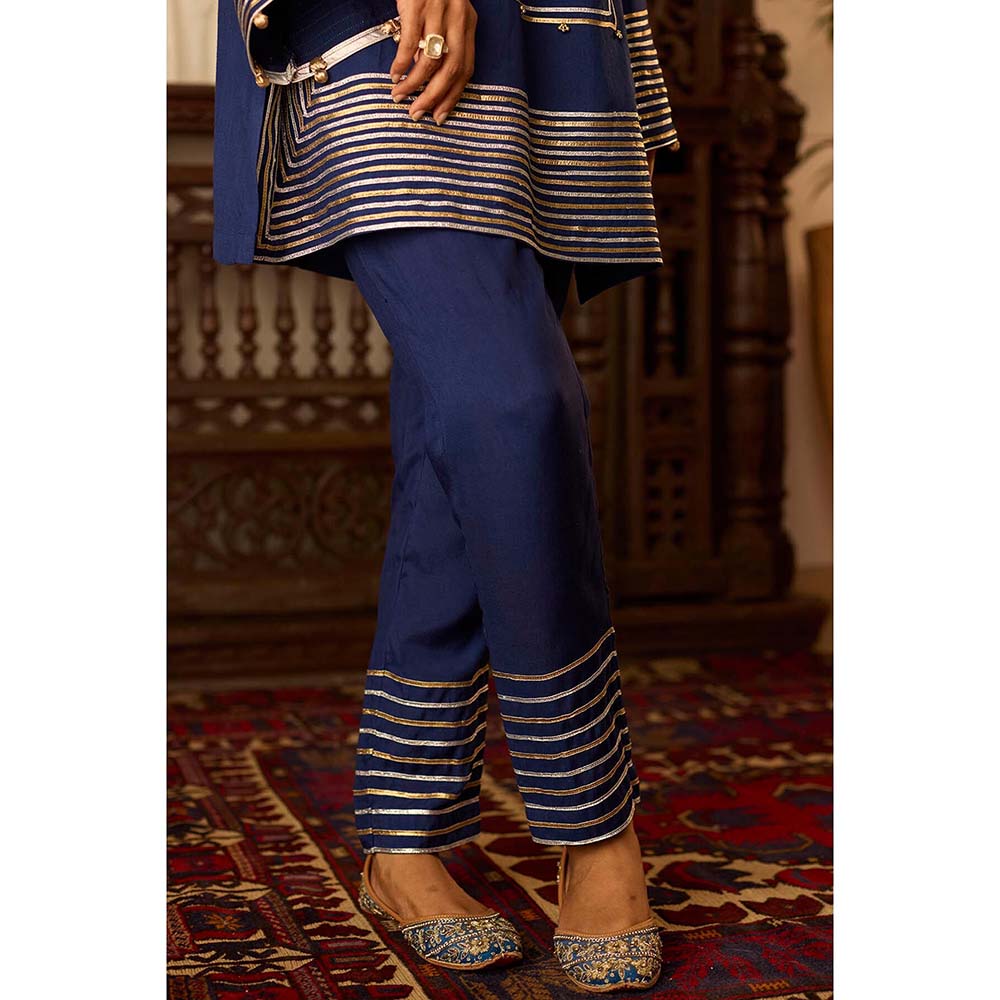 Inej Leher Navy Blue Kashmiri Kurta with Pant (Set of 2)