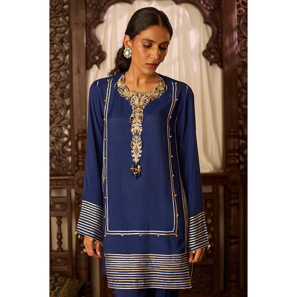 Inej Leher Navy Blue Kashmiri Kurta with Pant (Set of 2)