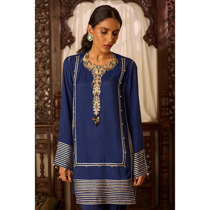Inej Leher Navy Blue Kashmiri Kurta with Pant (Set of 2)