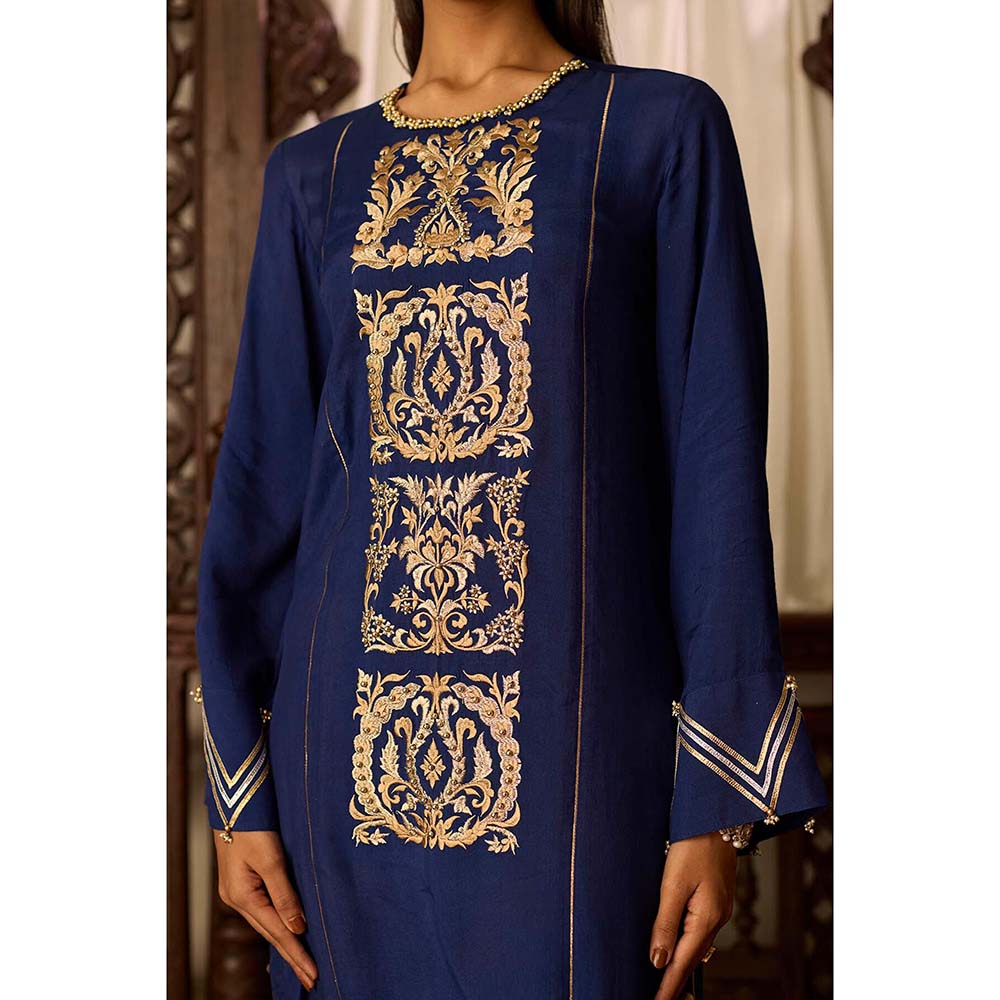 Inej Leher Navy Blue Straight Kurta with Pant (Set of 2)