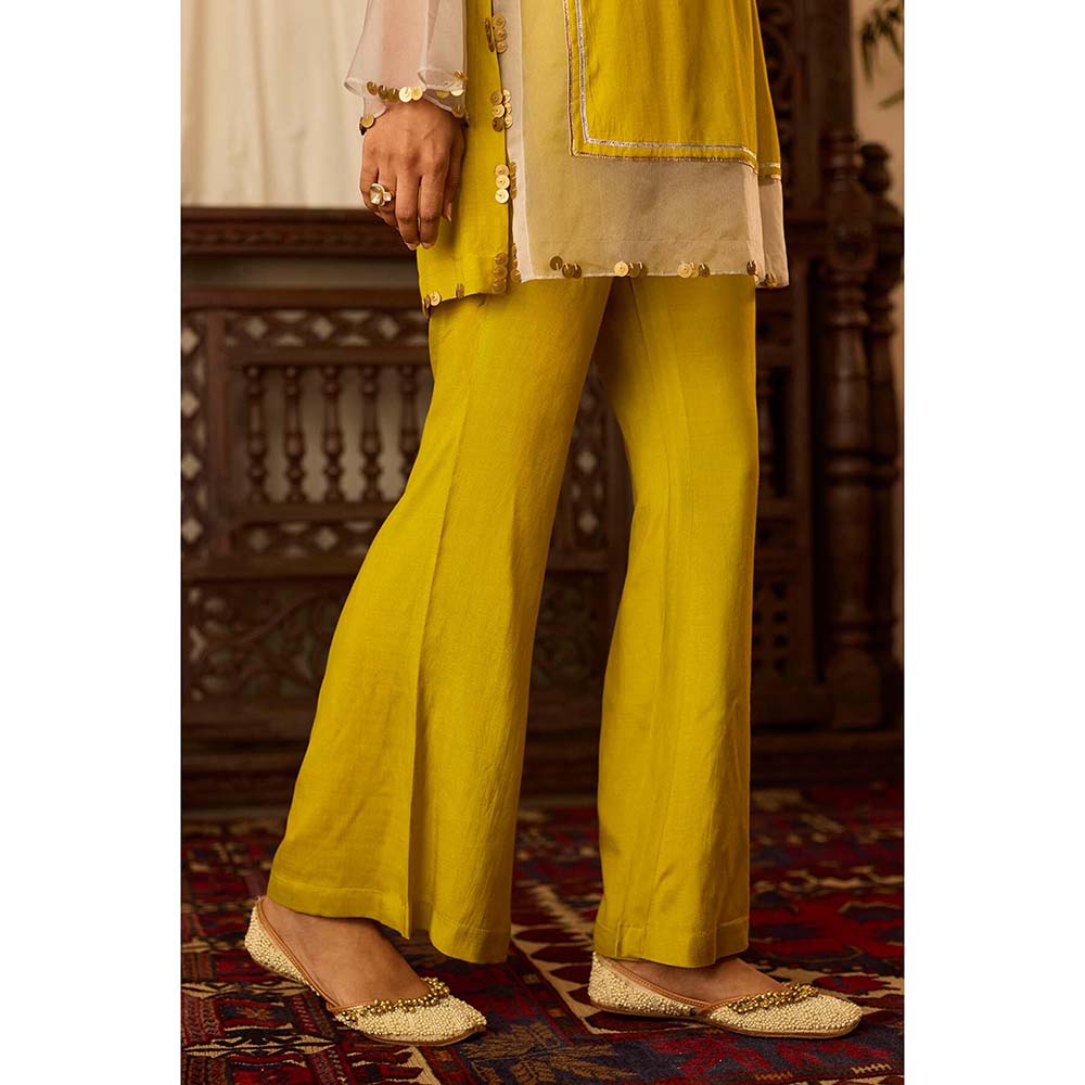 Inej Leher Yellow Bell Sleeve Kurta with Pant (Set of 2)