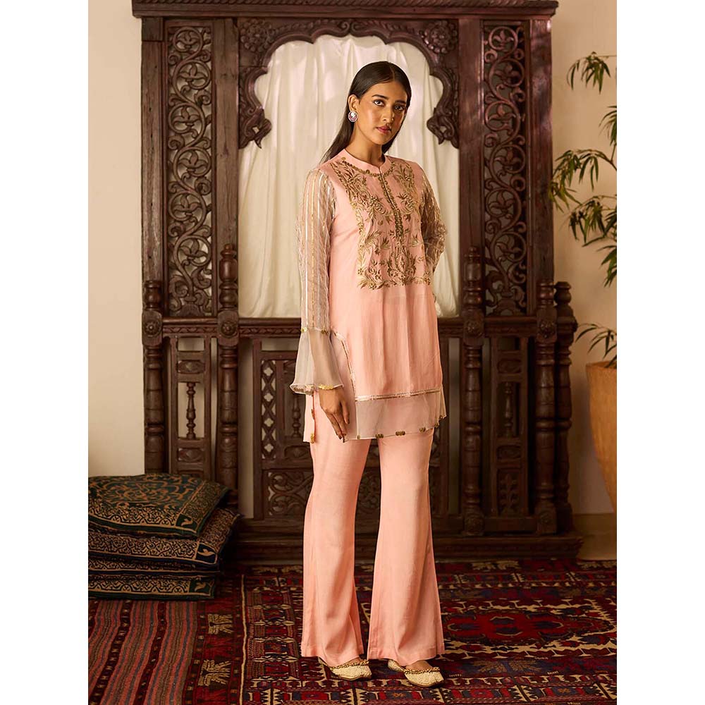 Inej Leher Peach Bell Sleeve Kurta with Pant (Set of 2)