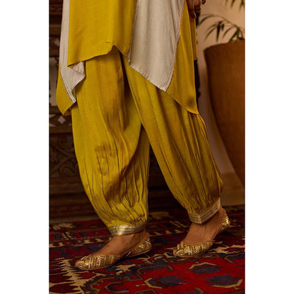 Inej Leher Yellow Kaftan with Salwar (Set of 2)
