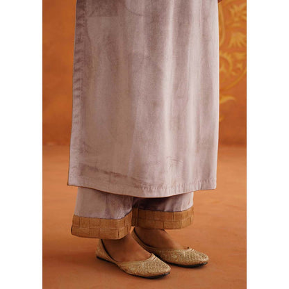 Inej Zeba Lavender Straight Kurta with Palazzo and Dupatta (Set of 3)