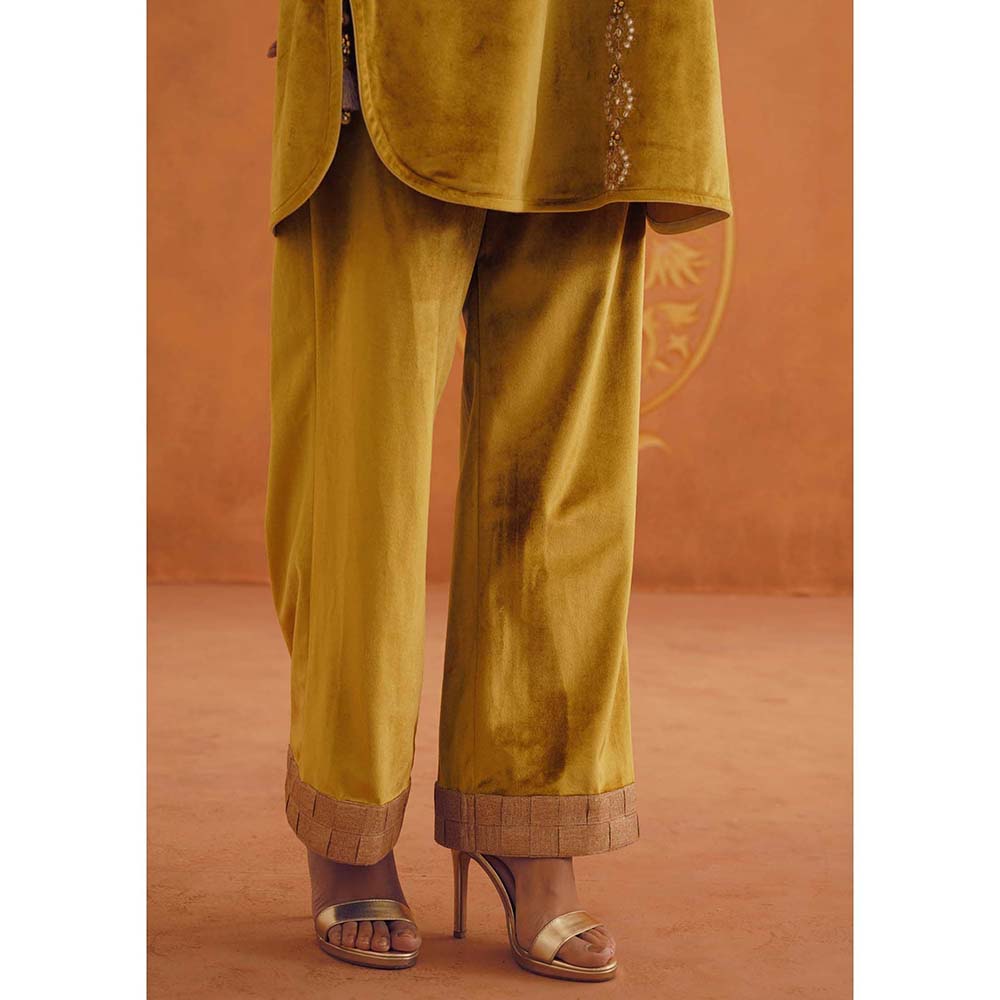 Inej Zeba Mustard A Line Co-Ord (Set of 2)