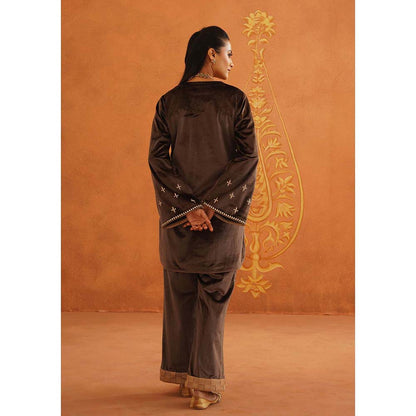 Inej Zeba Brown A Line Co-Ord (Set of 2)