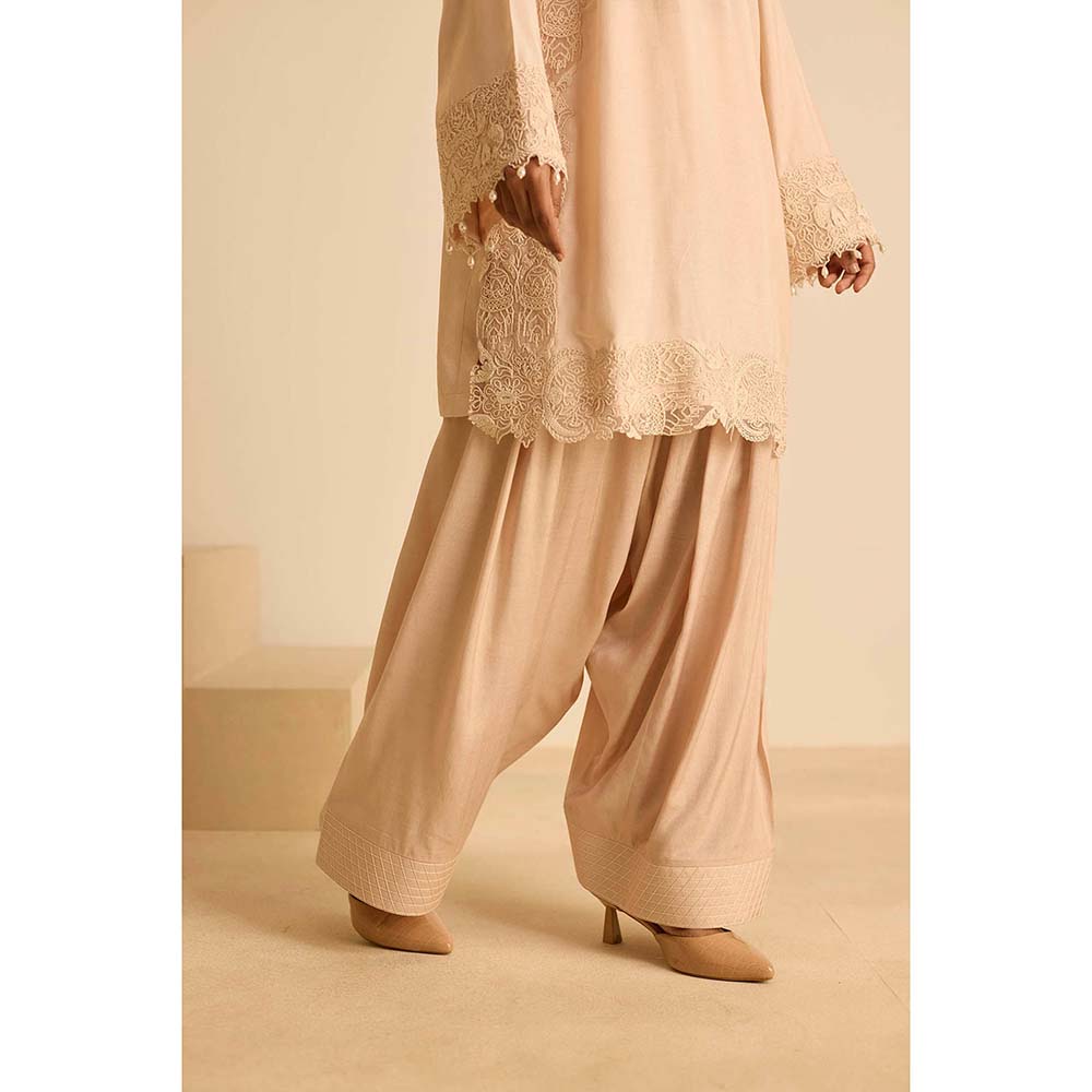 Inej Beige Kashmiri Kurta with Salwar and Dupatta (Set of 3)