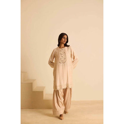 Inej Beige Kashmiri Kurta with Salwar and Dupatta (Set of 3)
