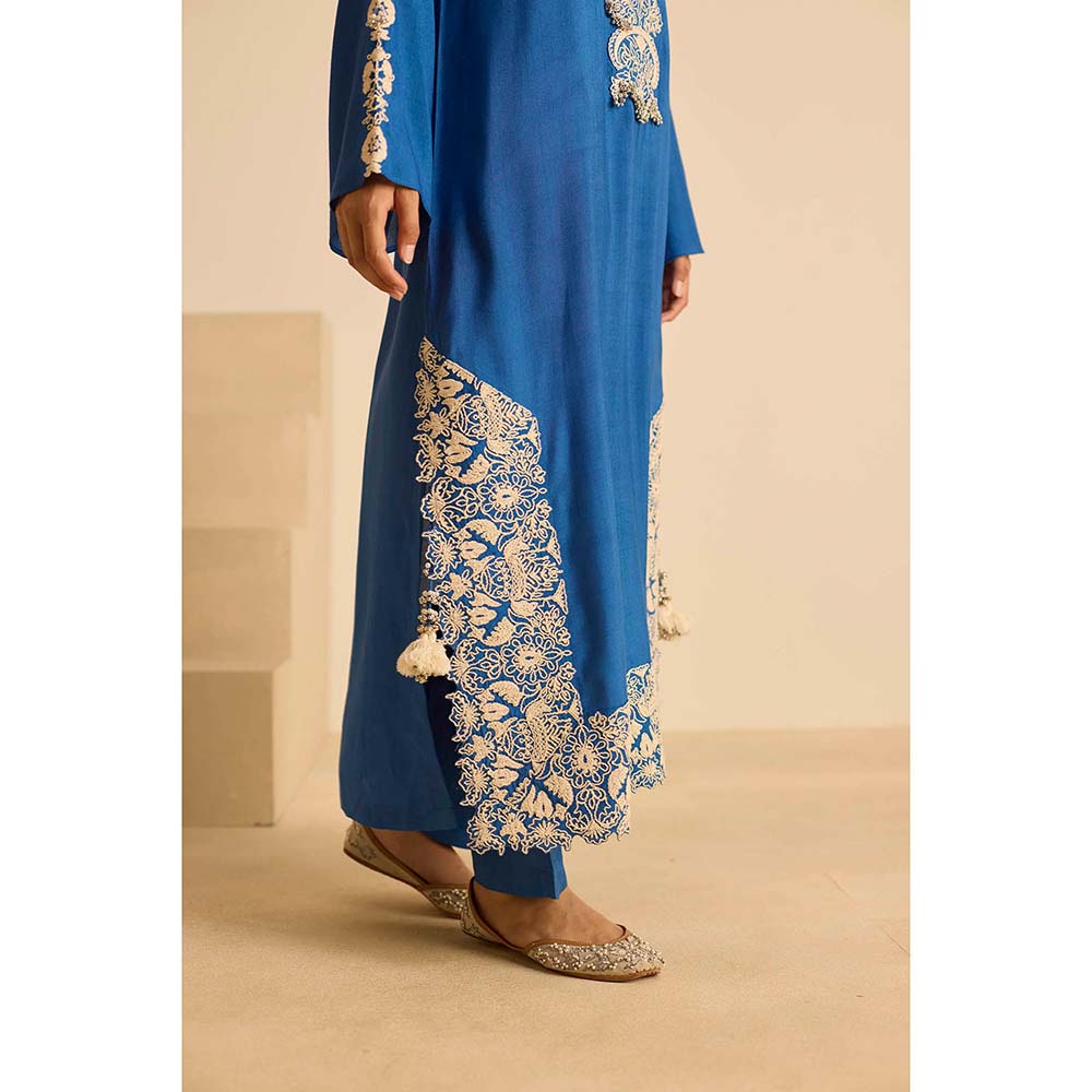 Inej Blue Straight Kurta with Pant and Dupatta (Set of 3)