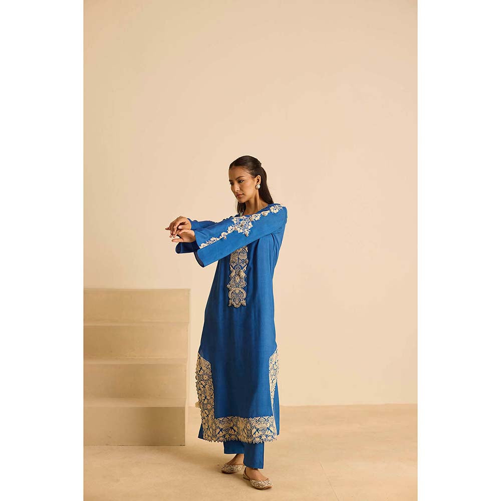Inej Blue Straight Kurta with Pant and Dupatta (Set of 3)