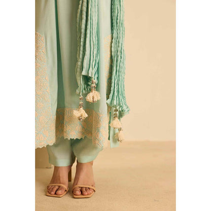 Inej Green Straight Kurta with Pant and Dupatta (Set of 3)