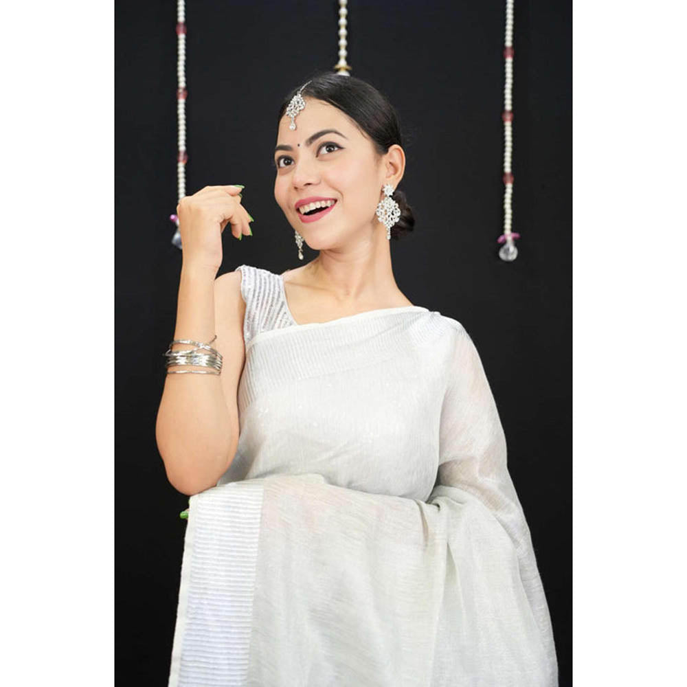 Isadora Life Womens Solid Tassels White Pre-Draped Saree With Unstitched Blouse