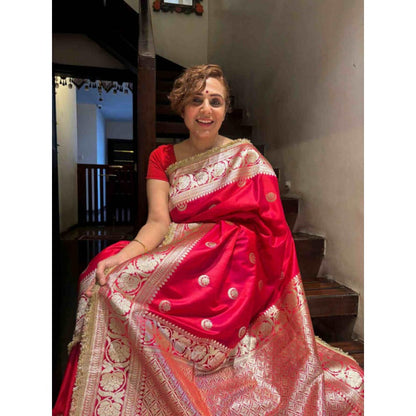 Isadora Life Womens Woven Zari Red Pre-Draped Saree With Unstitched Blouse