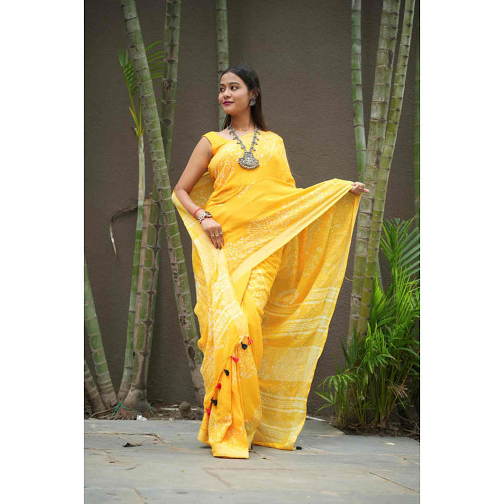 Isadora Life Womens Printed Tassels Yellow Pre-Draped Saree With Unstitched Blouse