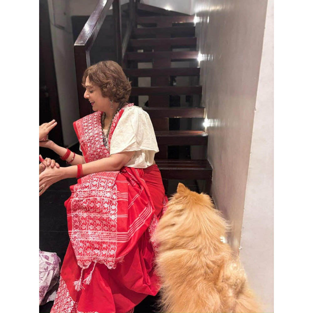 Isadora Life Womens Printed Tassels Red Pre-Draped Saree with Unstitched Blouse