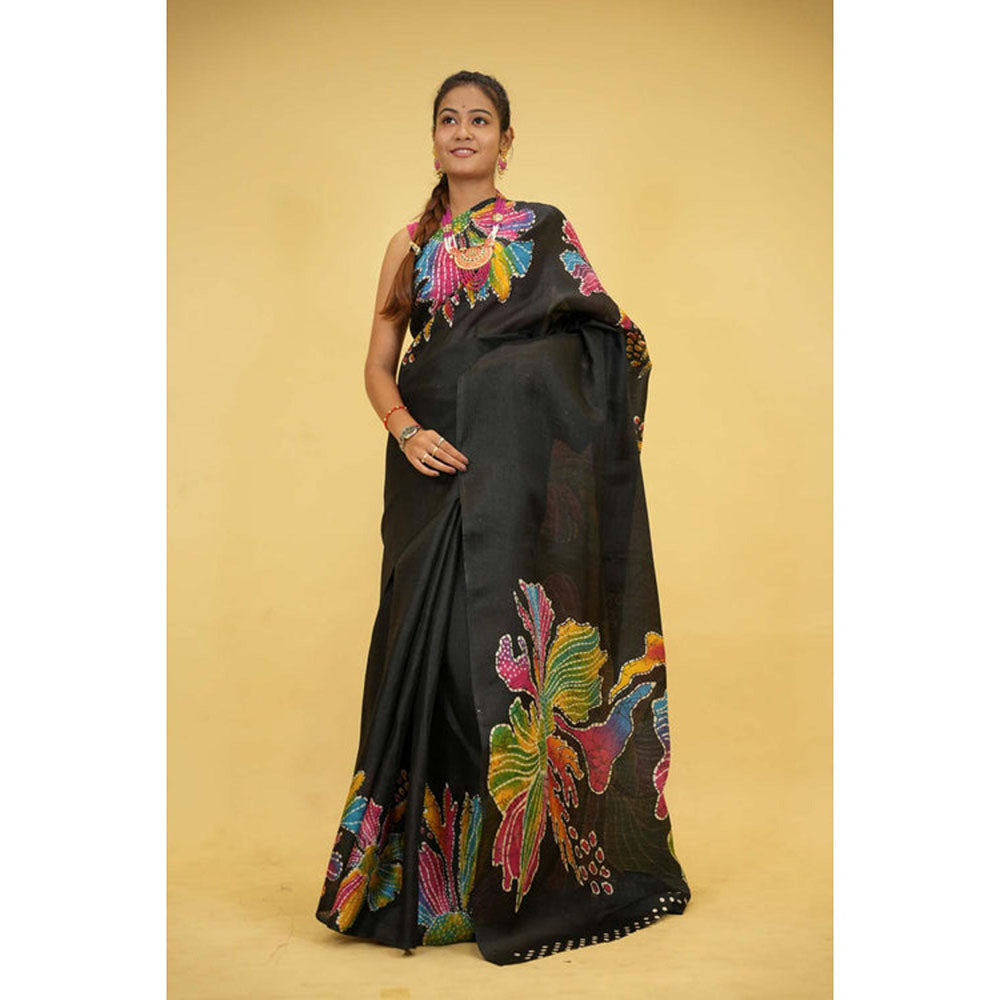Isadora Life Womens Floral Printed Black Pre-Draped Saree with Unstitched Blouse