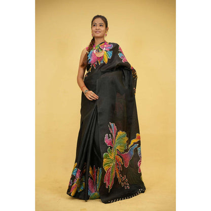 Isadora Life Womens Floral Printed Black Pre-Draped Saree with Unstitched Blouse