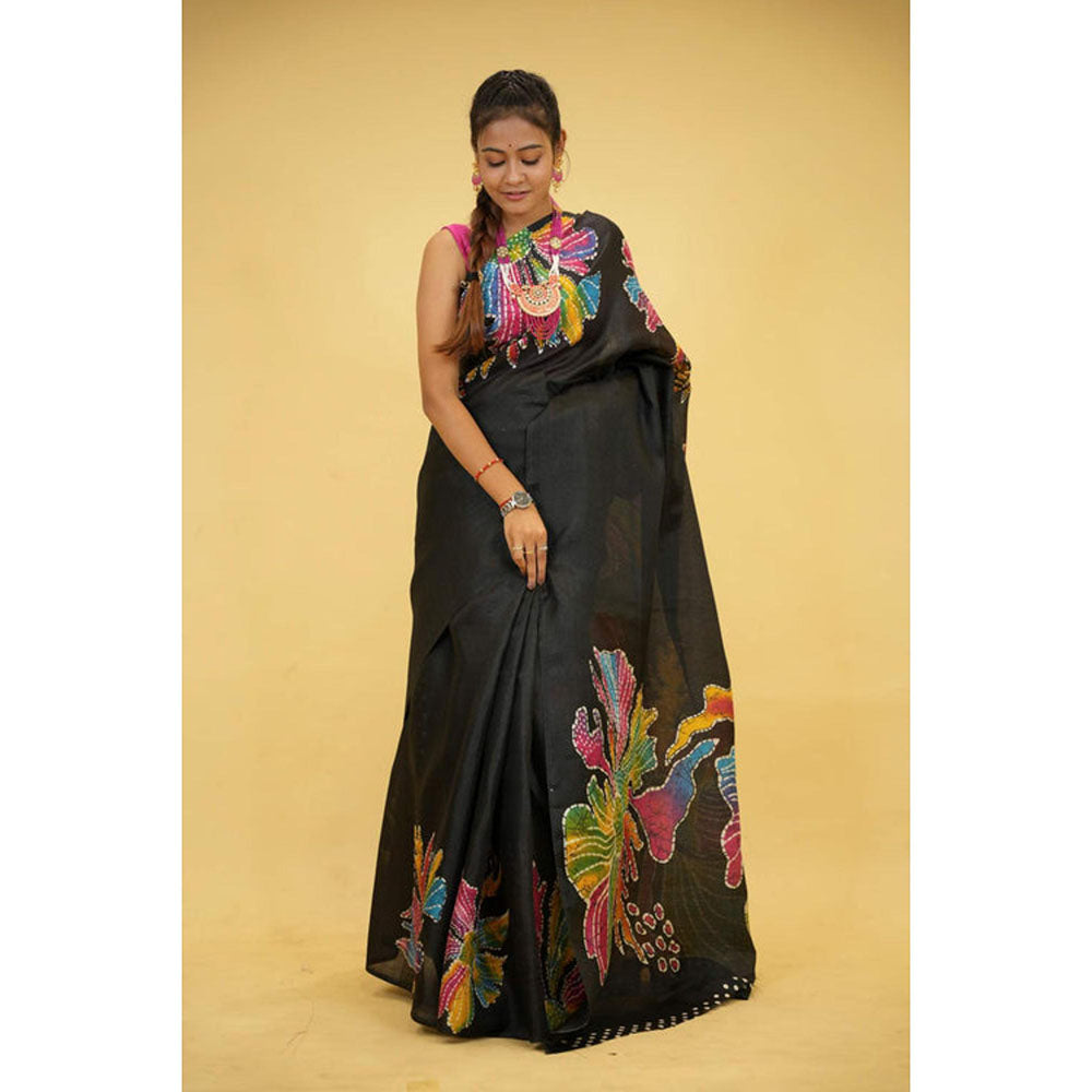 Isadora Life Womens Floral Printed Black Pre-Draped Saree with Unstitched Blouse