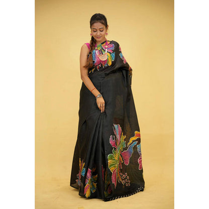 Isadora Life Womens Floral Printed Black Pre-Draped Saree with Unstitched Blouse