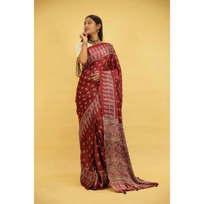 Isadora Life Womens Floral Block Print Maroon Pre-Draped Saree With Unstitched Blouse