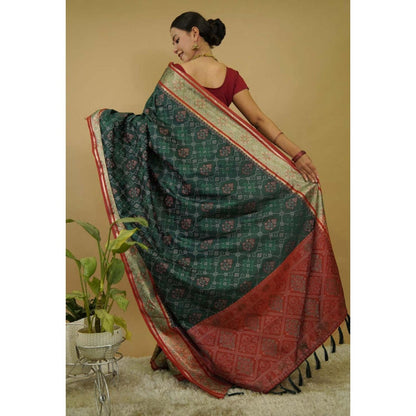 Isadora Life Womens Printed Tassels Green Pre-Draped Saree With Unstitched Blouse