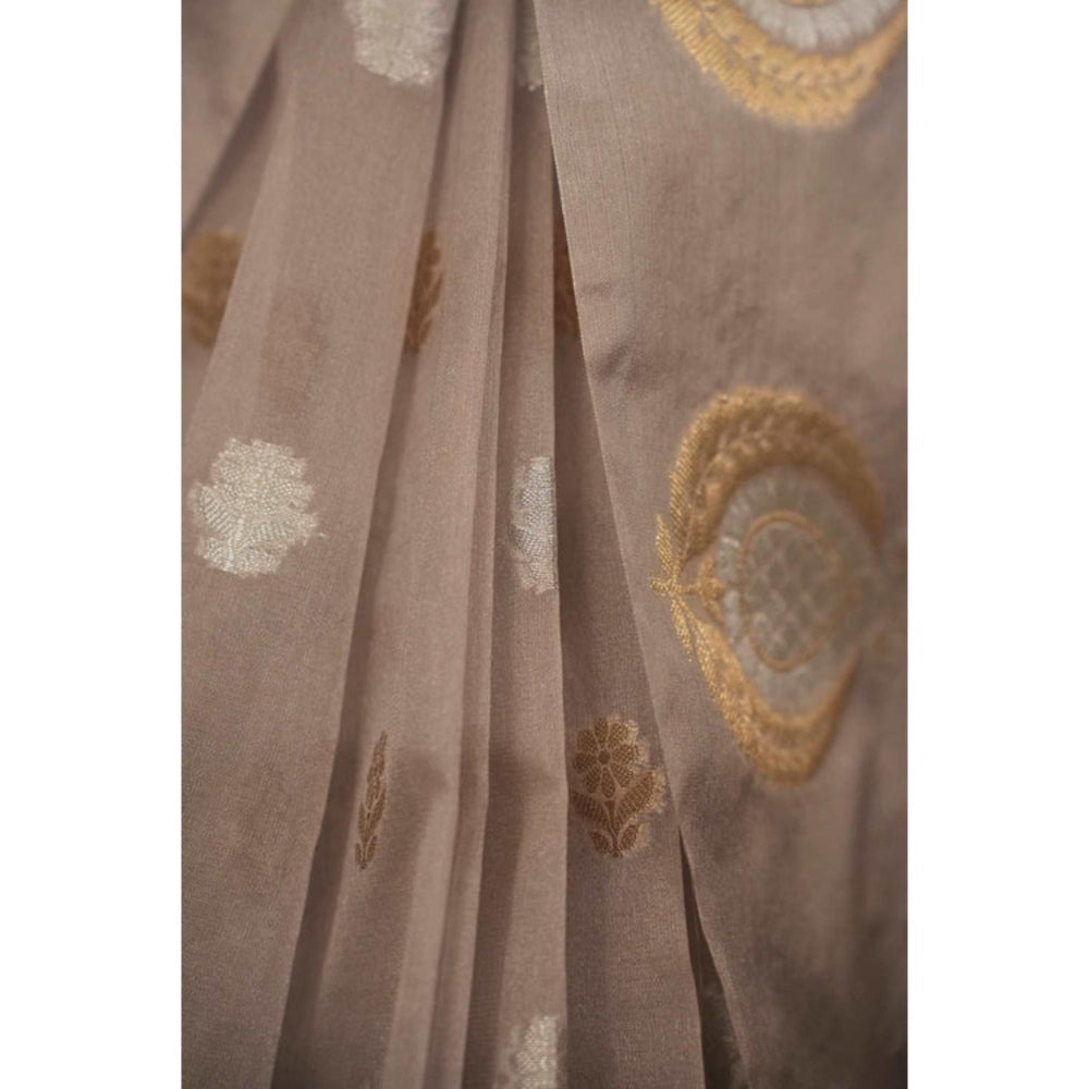 Isadora Life Womens Woven Zari Beige Pre-Draped Saree With Unstitched Blouse