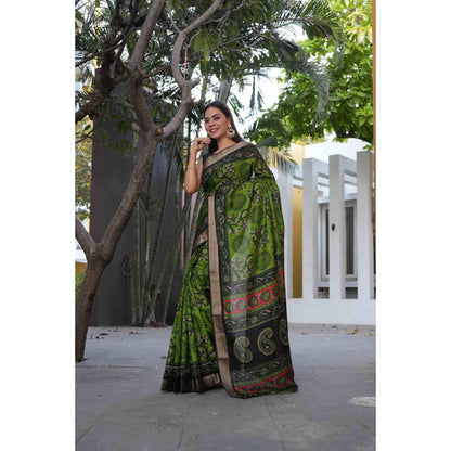 Isadora Life Womens Printed Green Pre-Draped Saree With Unstitched Blouse