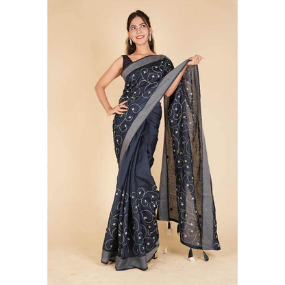 Isadora Life Womens Embroidered Thread Work Grey Pre-Draped Saree With Unstitched Blouse