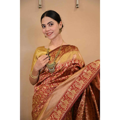 Isadora Life Womens Woven Zari Red Pre-Draped Saree With Unstitched Blouse