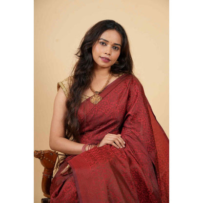 Isadora Life Womens Woven Maroon Pre-Draped Saree With Unstitched Blouse