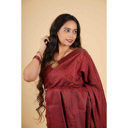 Isadora Life Womens Woven Maroon Pre-Draped Saree With Unstitched Blouse