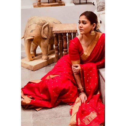 Isadora Life Womens Woven Zari Red Pre-Draped Saree With Unstitched Blouse