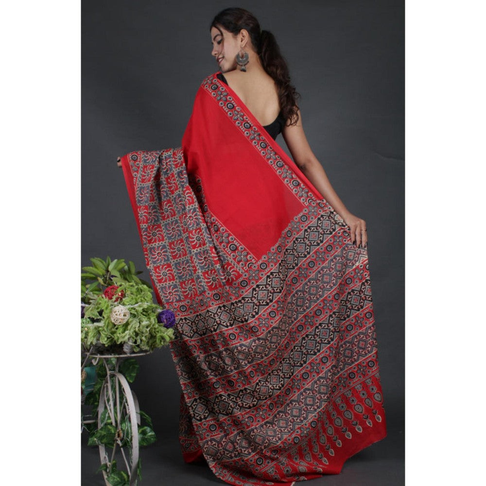 Isadora Life Womens Printed Red Pre-Draped Saree With Unstitched Blouse