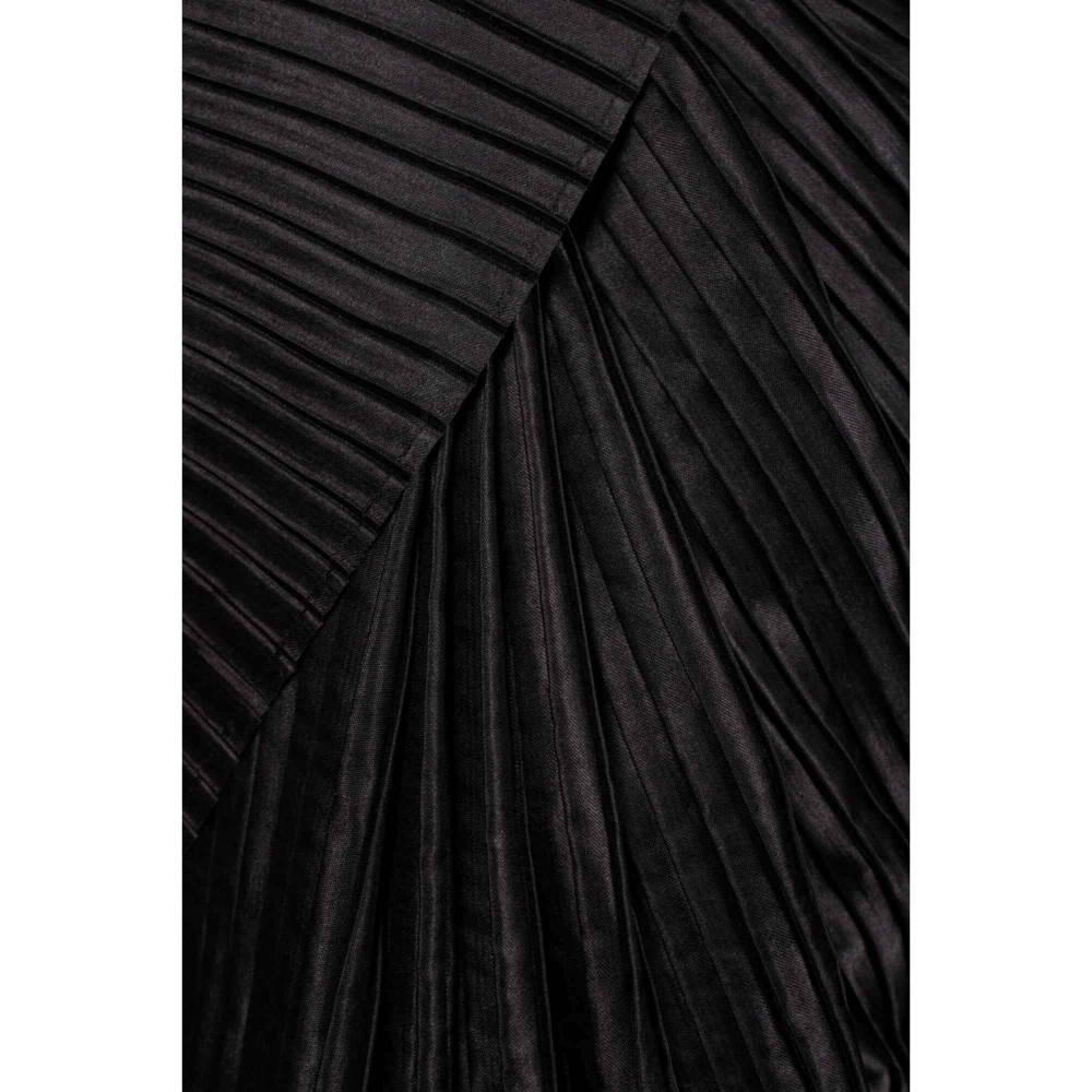 Isadora Life Womens Solid Black Pre-Draped Saree with Unstitched Blouse