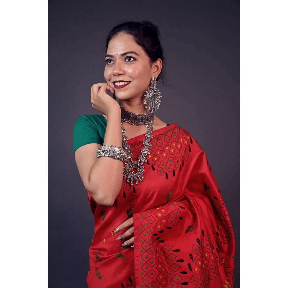Isadora Life Womens Embroidered Thread Work Red Pre-Draped Saree with Unstitched Blouse